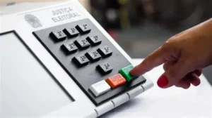 Eleitores de Várzea Paulista podem solicitar transporte gratuito para votar até 16 de outubro