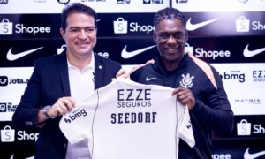 Apresentado, Seedorf chama Corinthians de um dos maiores clubes do mundo