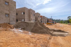 Sonho da casa própria: obras do Residencial Cravos, em Jundiaí, chegam a 50% de execução