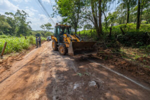 Champirra recebe obra de pavimentação em 1,3 km da Avenida Geraldo Mazzi