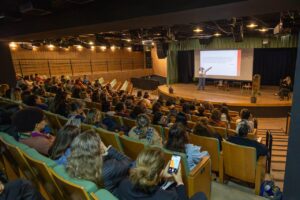Jundiaí amplia ações de formação para fortalecer a leitura na Educação Infantil