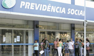 Previdência reduz fila do INSS para 1,2 milhão e firma acordo para diminuir ações judiciais