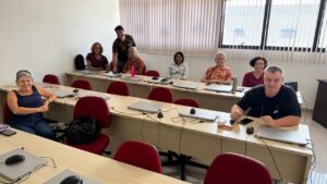 Letramento digital ajuda idosos de Jundiaí a usar a tecnologia com mais autonomia e segurança